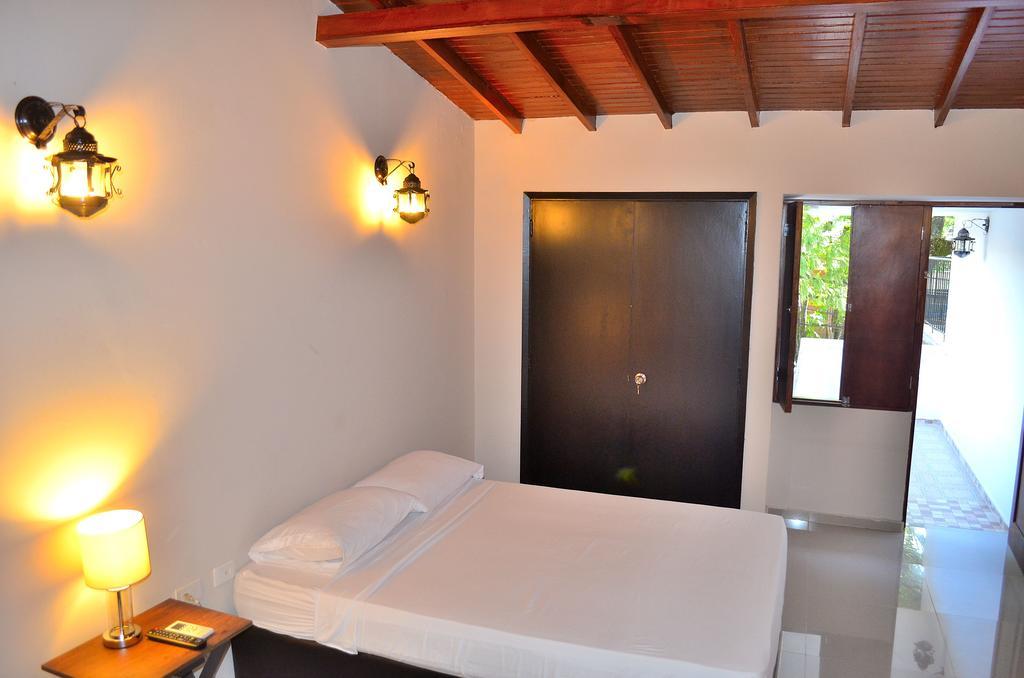 Hotel Casa La Fleur Μεντεγίν Εξωτερικό φωτογραφία