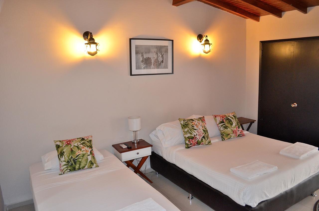 Hotel Casa La Fleur Μεντεγίν Εξωτερικό φωτογραφία