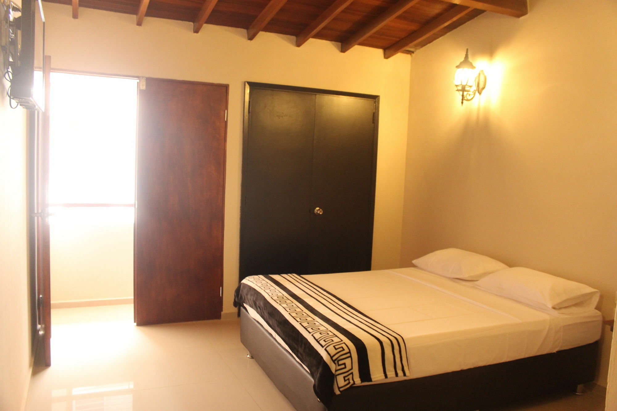 Hotel Casa La Fleur Μεντεγίν Εξωτερικό φωτογραφία