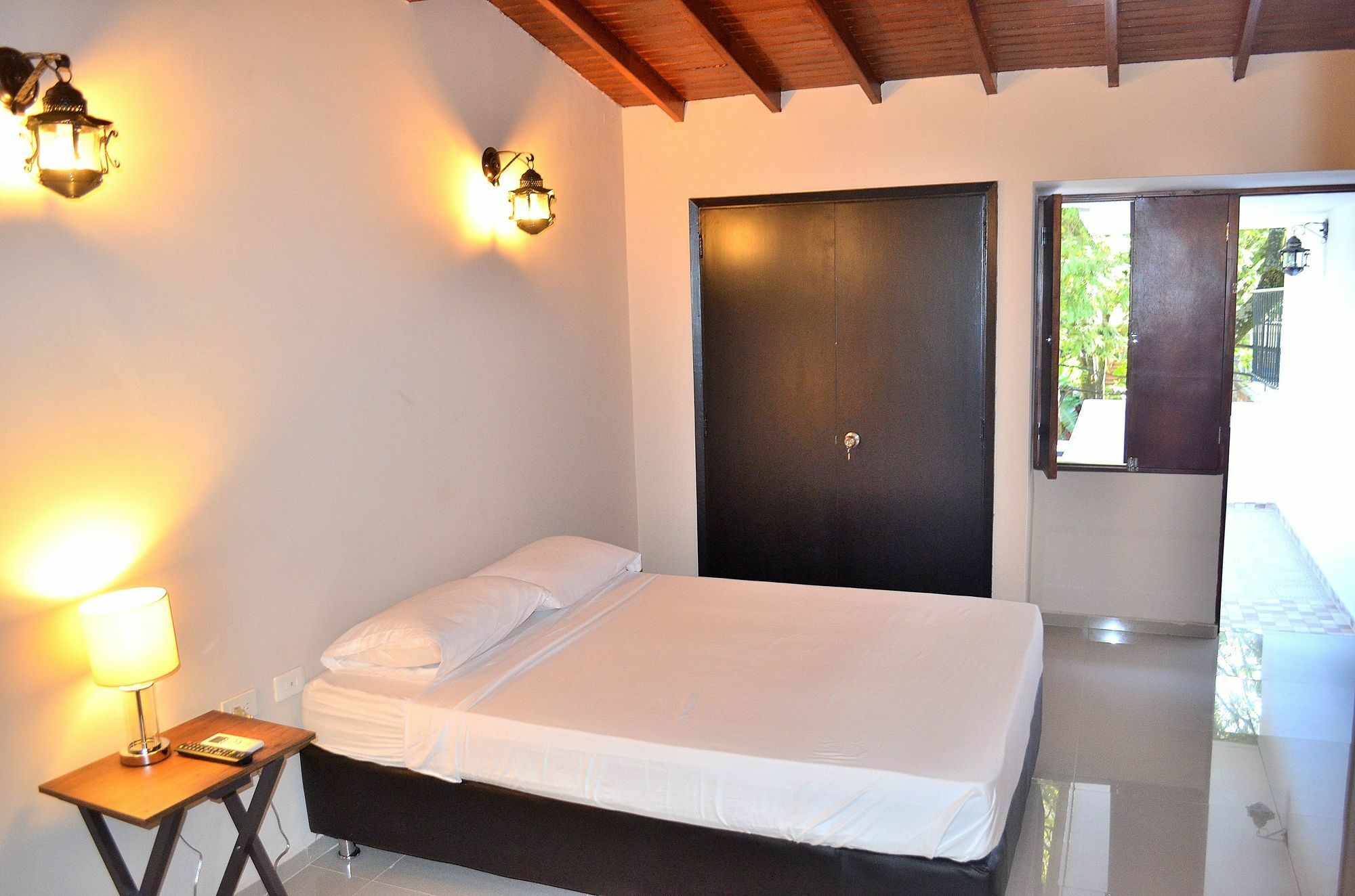 Hotel Casa La Fleur Μεντεγίν Εξωτερικό φωτογραφία