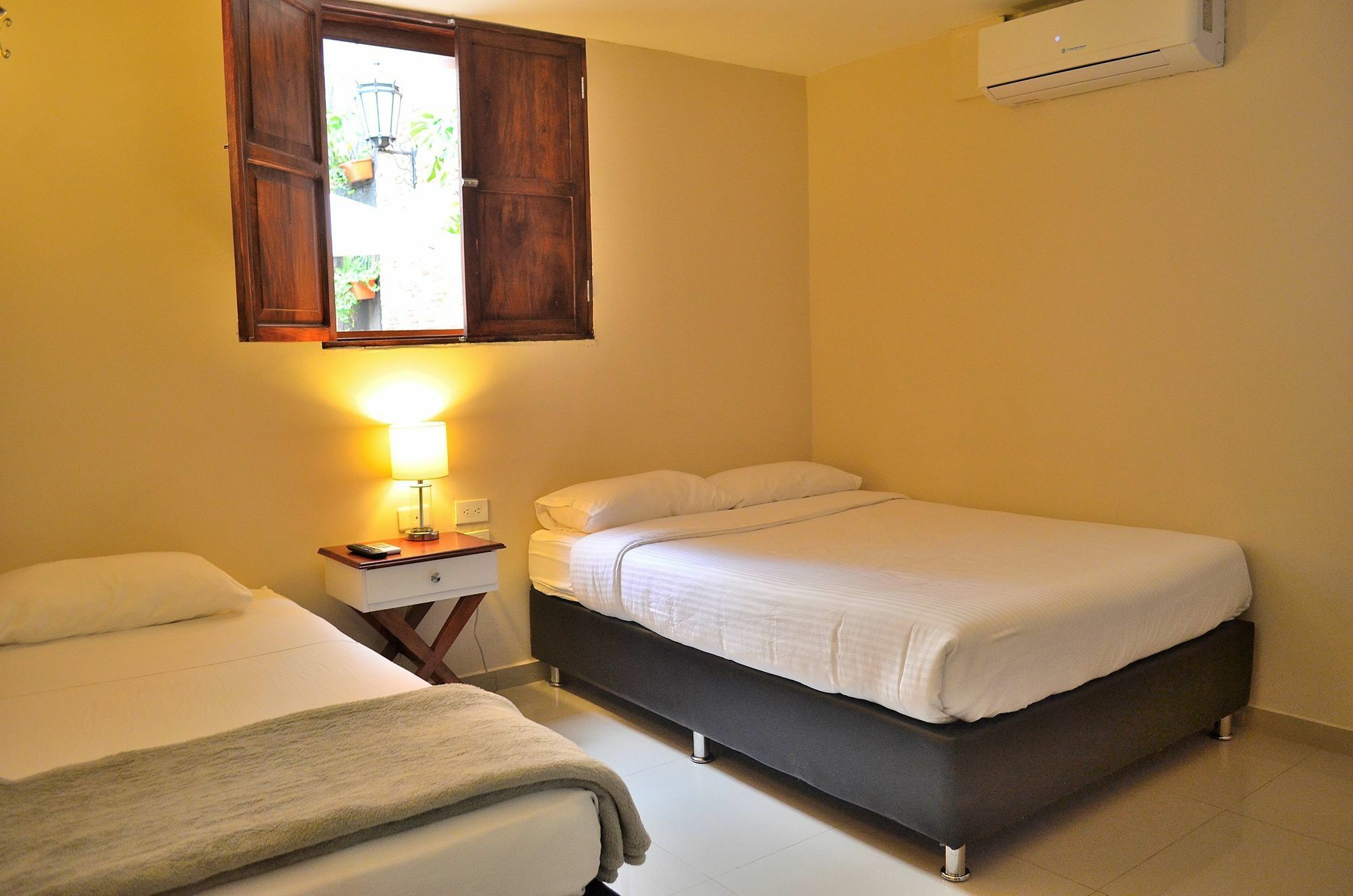 Hotel Casa La Fleur Μεντεγίν Εξωτερικό φωτογραφία